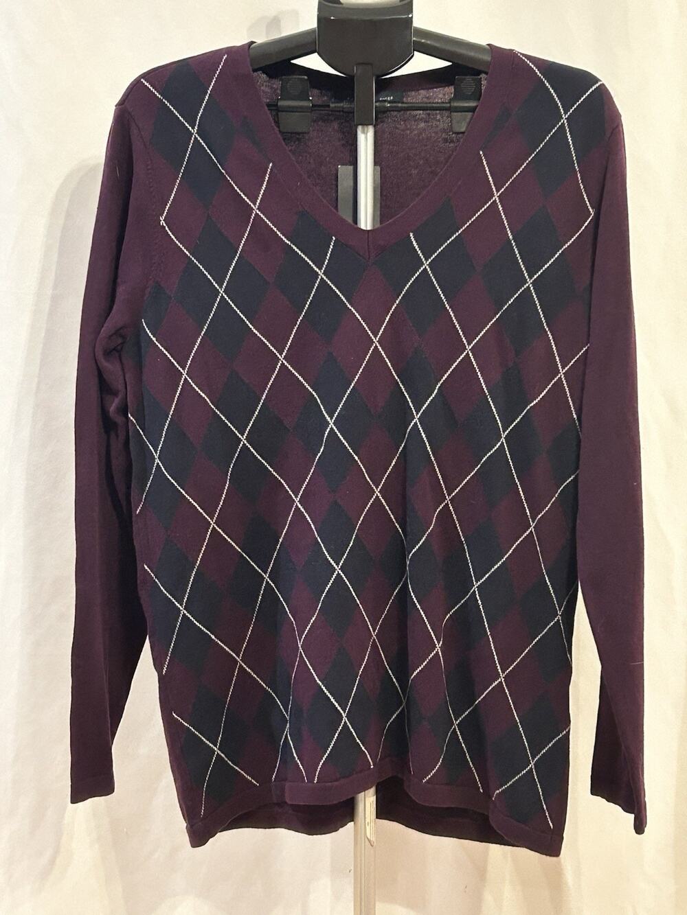 NWT Tommy Hilfiger Men's size L Maroon Argyle Sweater